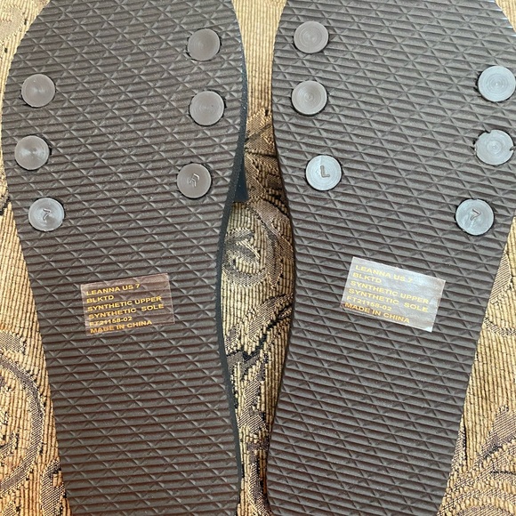 1-pair of flip flops sandals white PVC with rhinestones - Picture 4 of 4